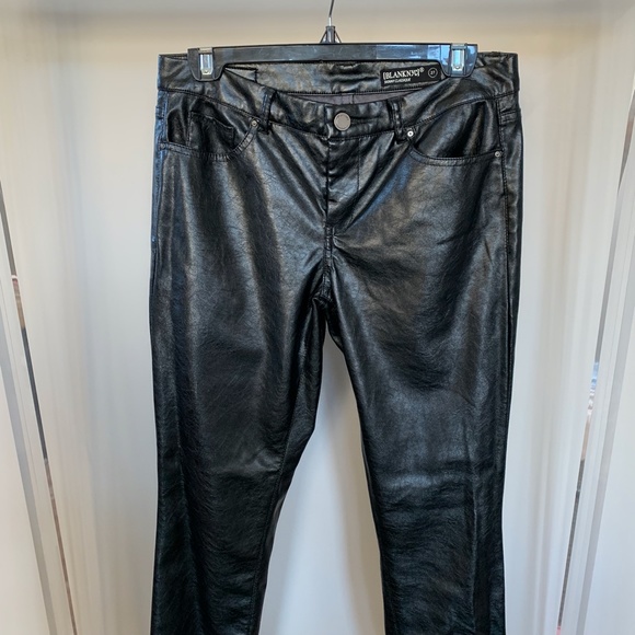 BLANKNYC Skinny Classique Faux Leather Pants - Picture 2 of 7